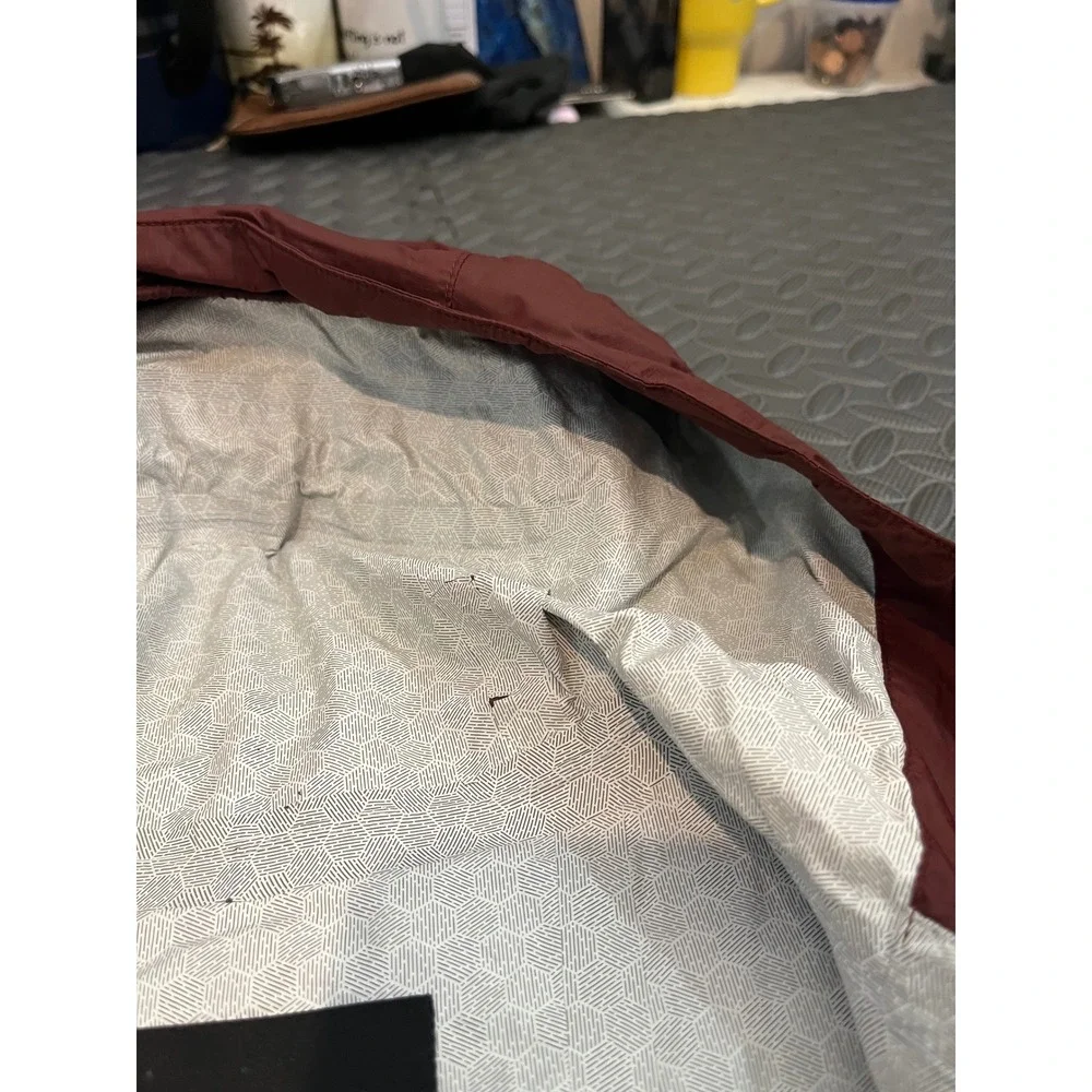 The North Face Rain Jacket Mens Medium Maroon DryVent Hooded Full Zip Shell